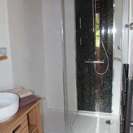 Devalpierre Adult Only Pensionat Glanville