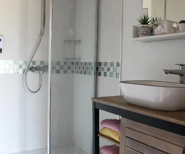 Devalpierre Adult Only Affittacamere Glanville