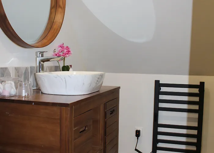 Devalpierre Adult Only 4* Glanville